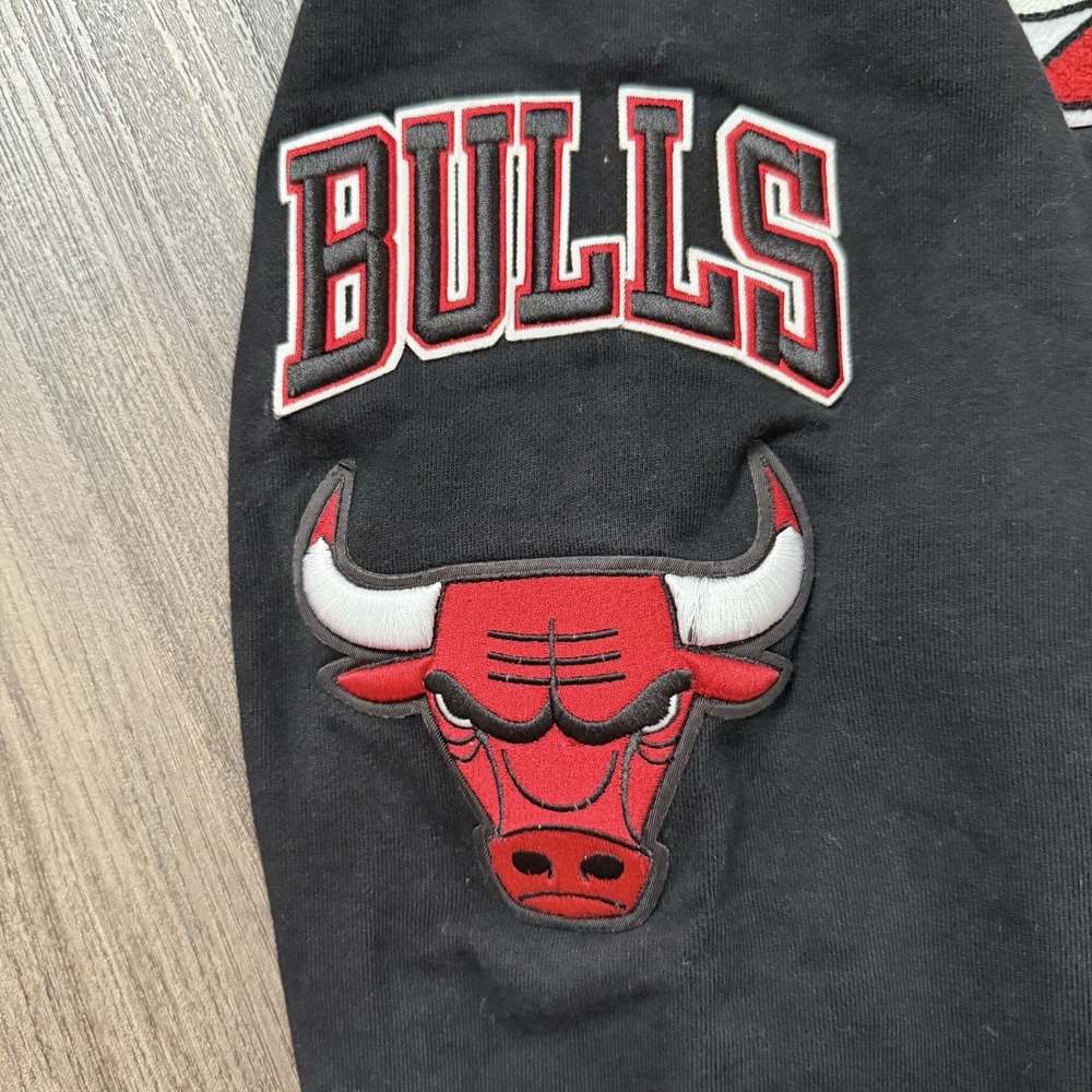 Pro Standard Chicago Bulls 6x Champions Black Mash Up Hoodie 2XL Heavy Thick - Picture 5 of 12